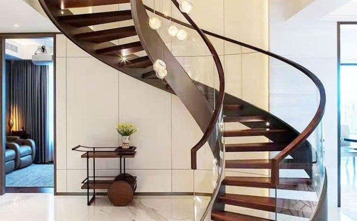 CẦU THANG XOẮN ỐC TẠI THỦ ĐỨC