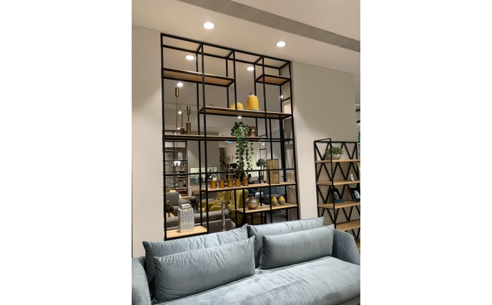 Kệ sắt mỹ thuật
