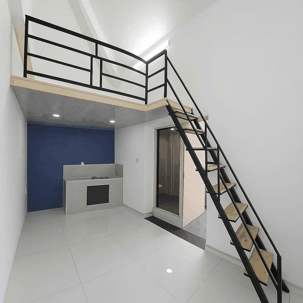 Cầu thang sắt gác lửng dạng thẳng, bậc thép màu đen và lan can thanh ngang trong căn hộ nhỏ.
